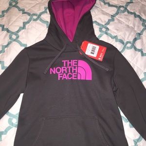 Northface hoodie *NEW WITH TAGS*
